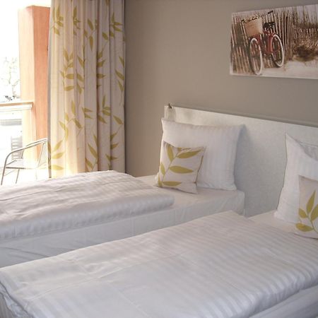 Radlon Fahrrad-Komfort-Hotel Waren  Ngoại thất bức ảnh