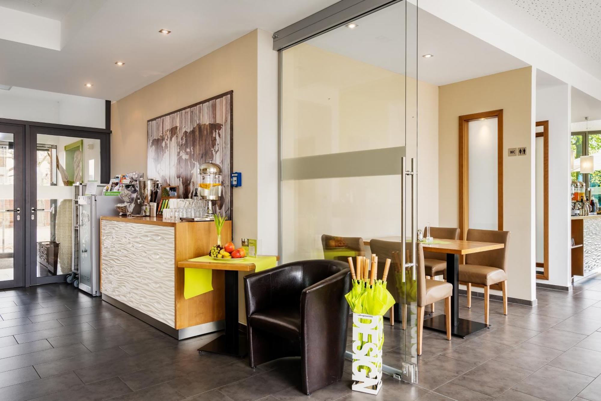 Radlon Fahrrad-Komfort-Hotel Waren  Ngoại thất bức ảnh