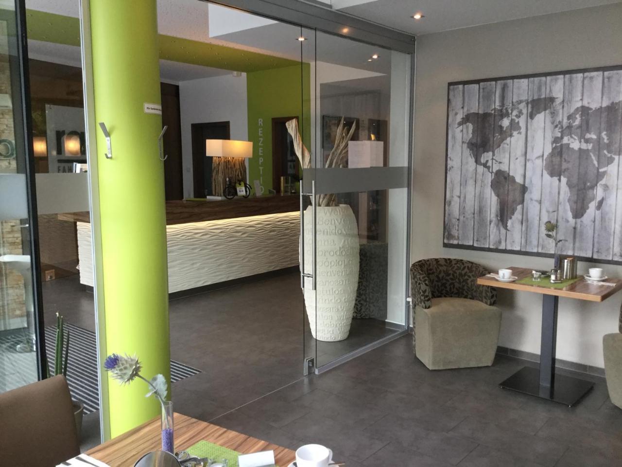 Radlon Fahrrad-Komfort-Hotel Waren  Ngoại thất bức ảnh